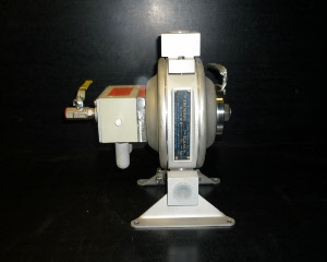 Flotronics One Nut Pneumatic Diaphragm Pump F1336 - Duotek Surplus Machinery